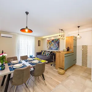 Apartment Ema 2br Apt. In Old Town Centre, Zadar